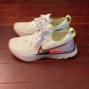 Nike flyknit react sneakers